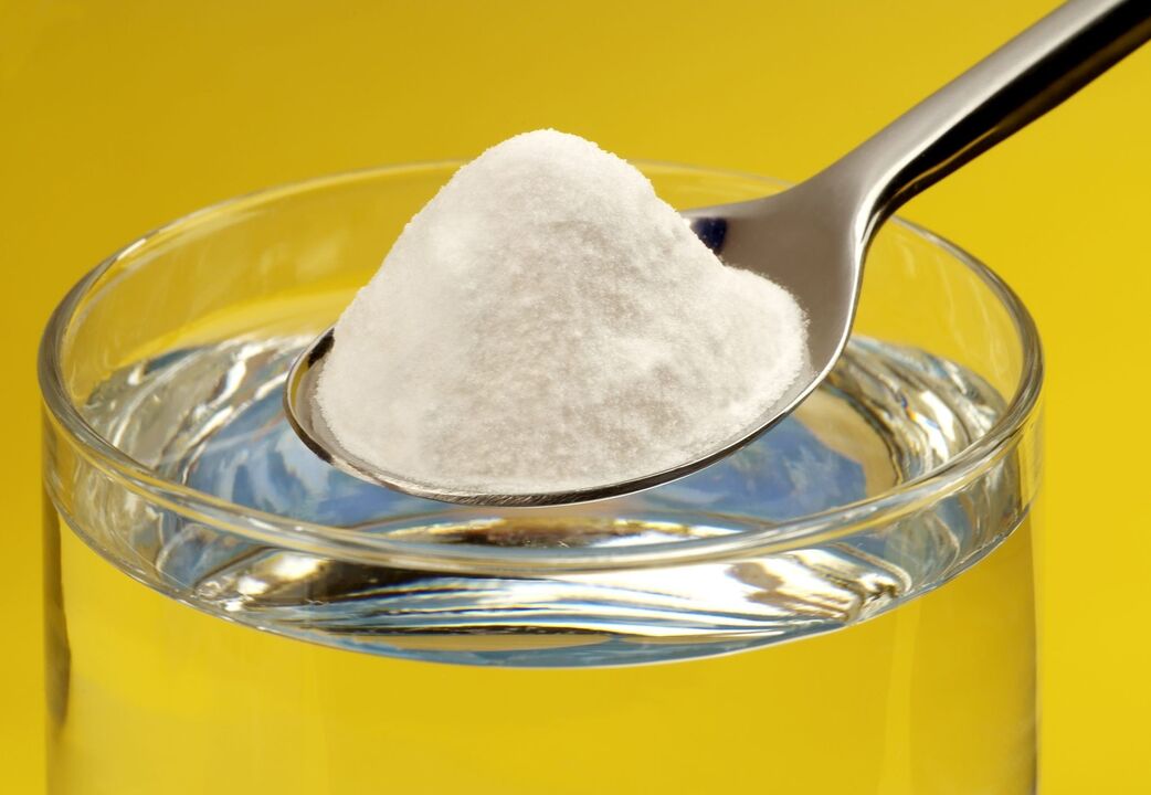 Orales Trinken von Limonade, um den Penis zu vergrößern